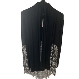 Women’s Black and White Patterned Long Sleeve Kimono Top